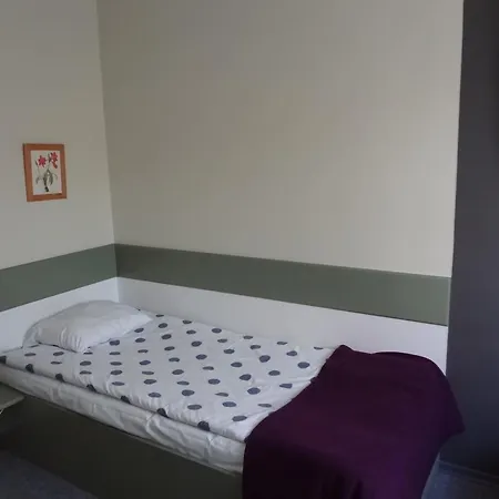 ホテル Flora ウッチ